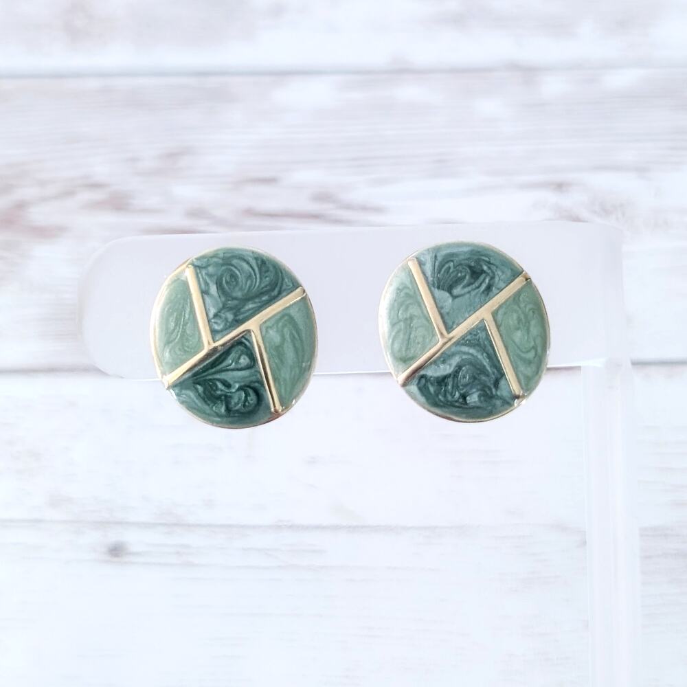 Vintage Clip On Earrings Stylish Green & Gold Tone 0.75"
